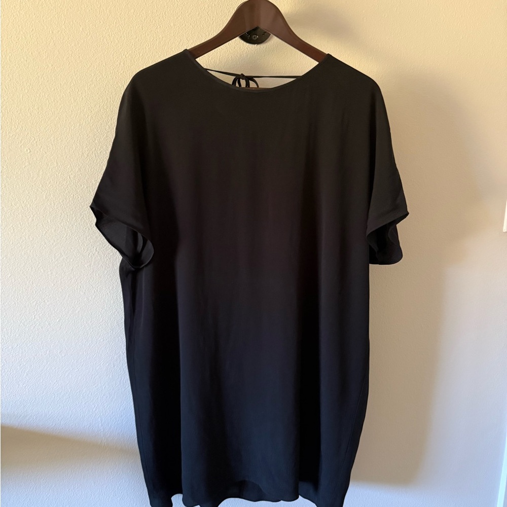 Wilfred Black Short Sleeve Tee